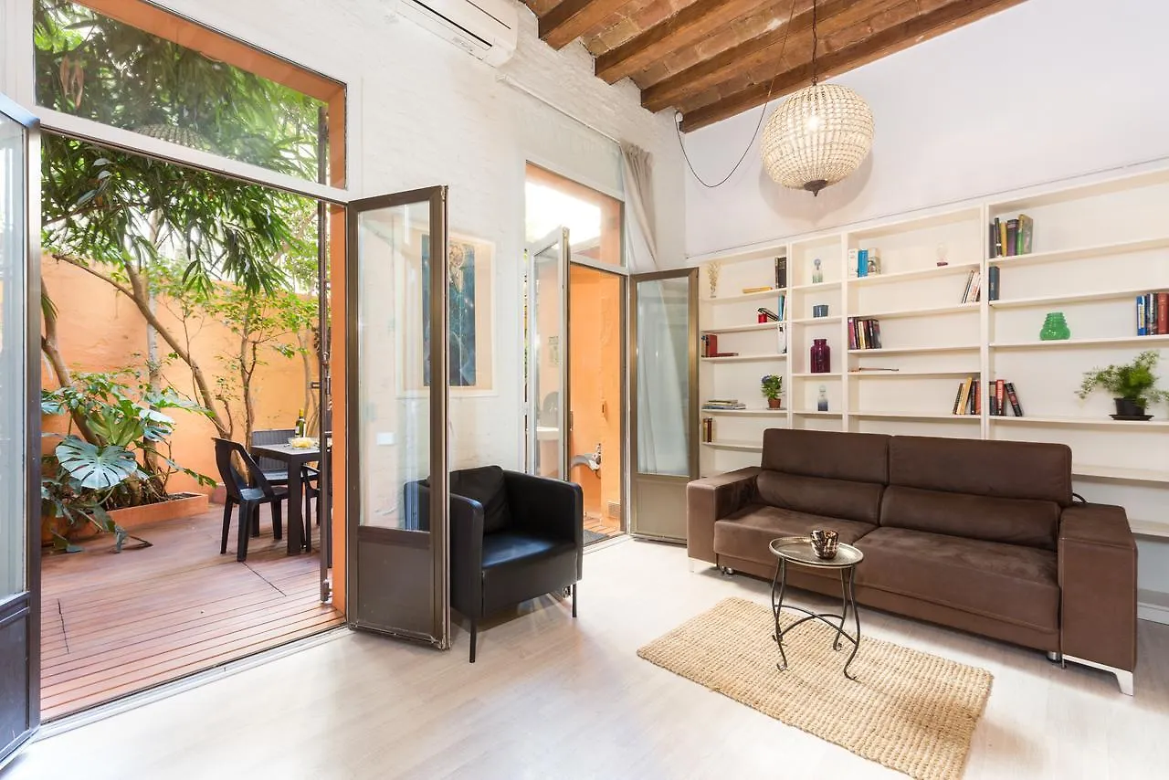 ברצלונה Montaber Apartment - Trafalgar ספרד
